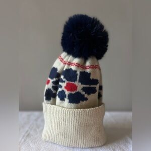 Aeri Cozy Knit Pom-Pom Beanie - Navy and Cream